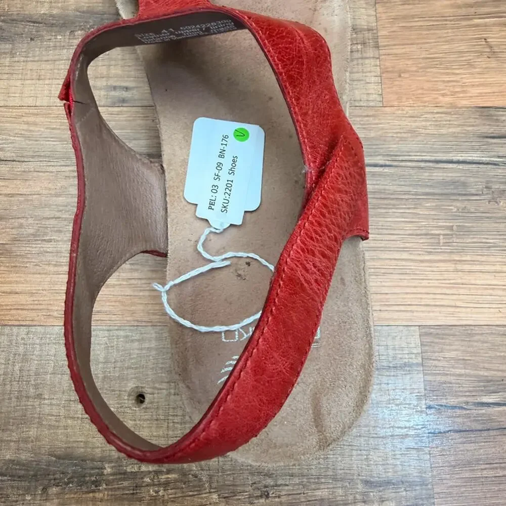 Dansko Reece Women's size 10.5 EU41  red  Leather Slingback Sandals